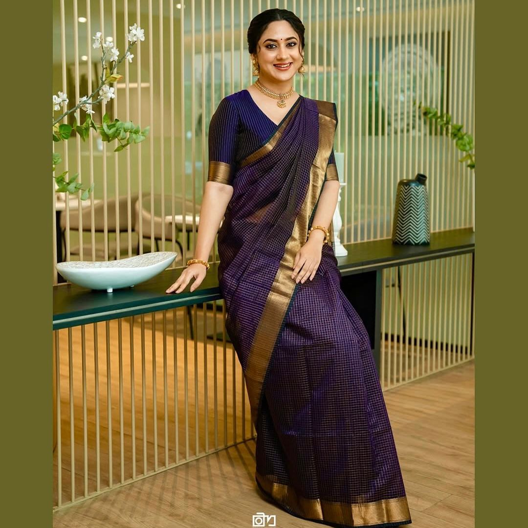 checks maheswari saree