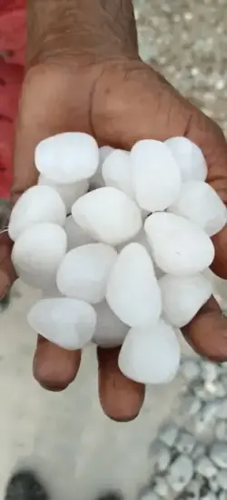 Pure white stone pebbles 25 KG  BAG